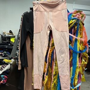 Athleta Kids Light Pink Leggings